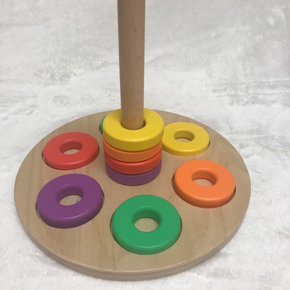 Lovevery Flexible Wooden Stacker 